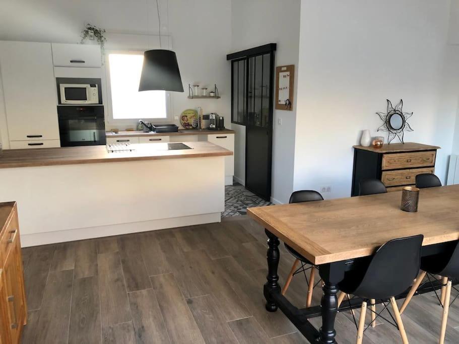 Logement De Plain-Pied Avec Jardin, Terrasse Gurgy Dış mekan fotoğraf